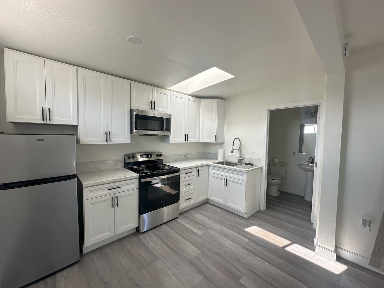 370 Alpine Avenue #B