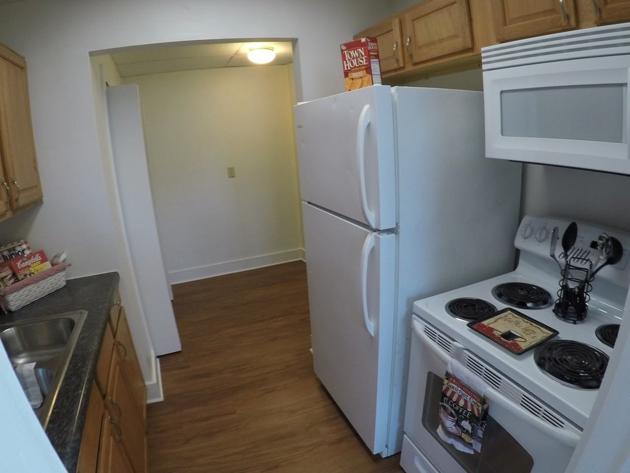 3001 Kossuth St. - Photo 2 of 31