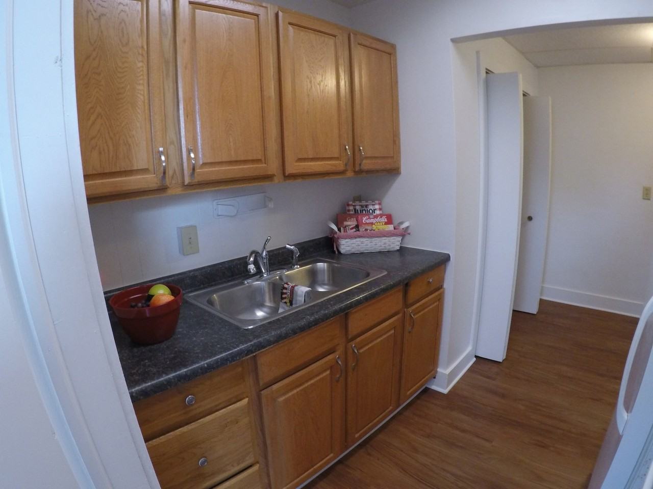 3001 Kossuth St. - Photo 3 of 31