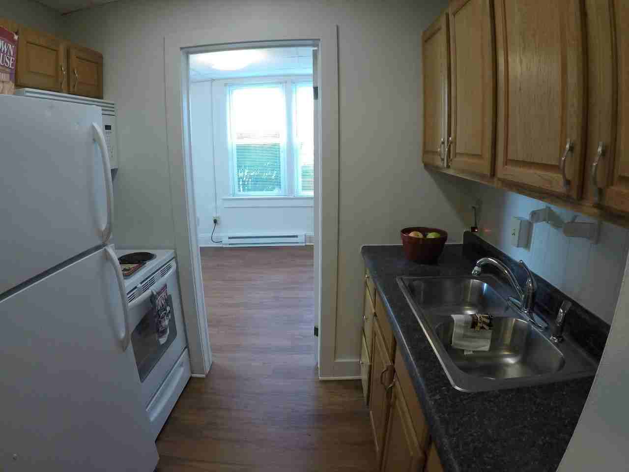 3001 Kossuth St. - Photo 4 of 13