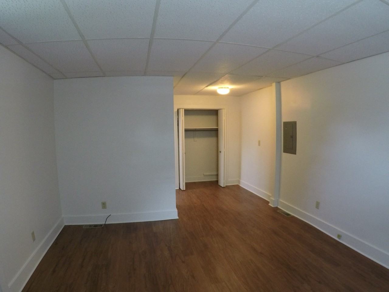 3001 Kossuth St. - Photo 6 of 13