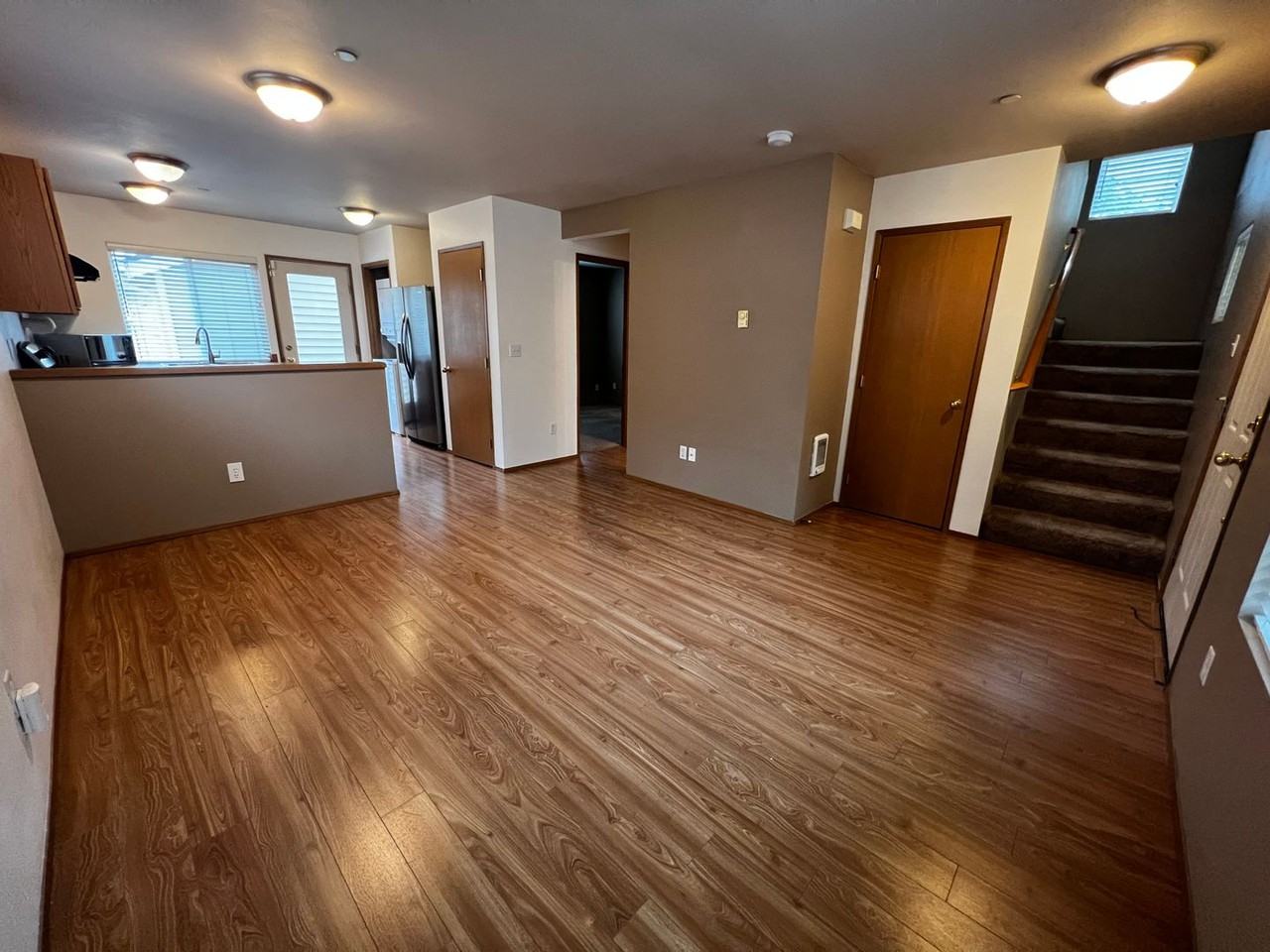 1962 Mcneil St - Photo 2 of 21