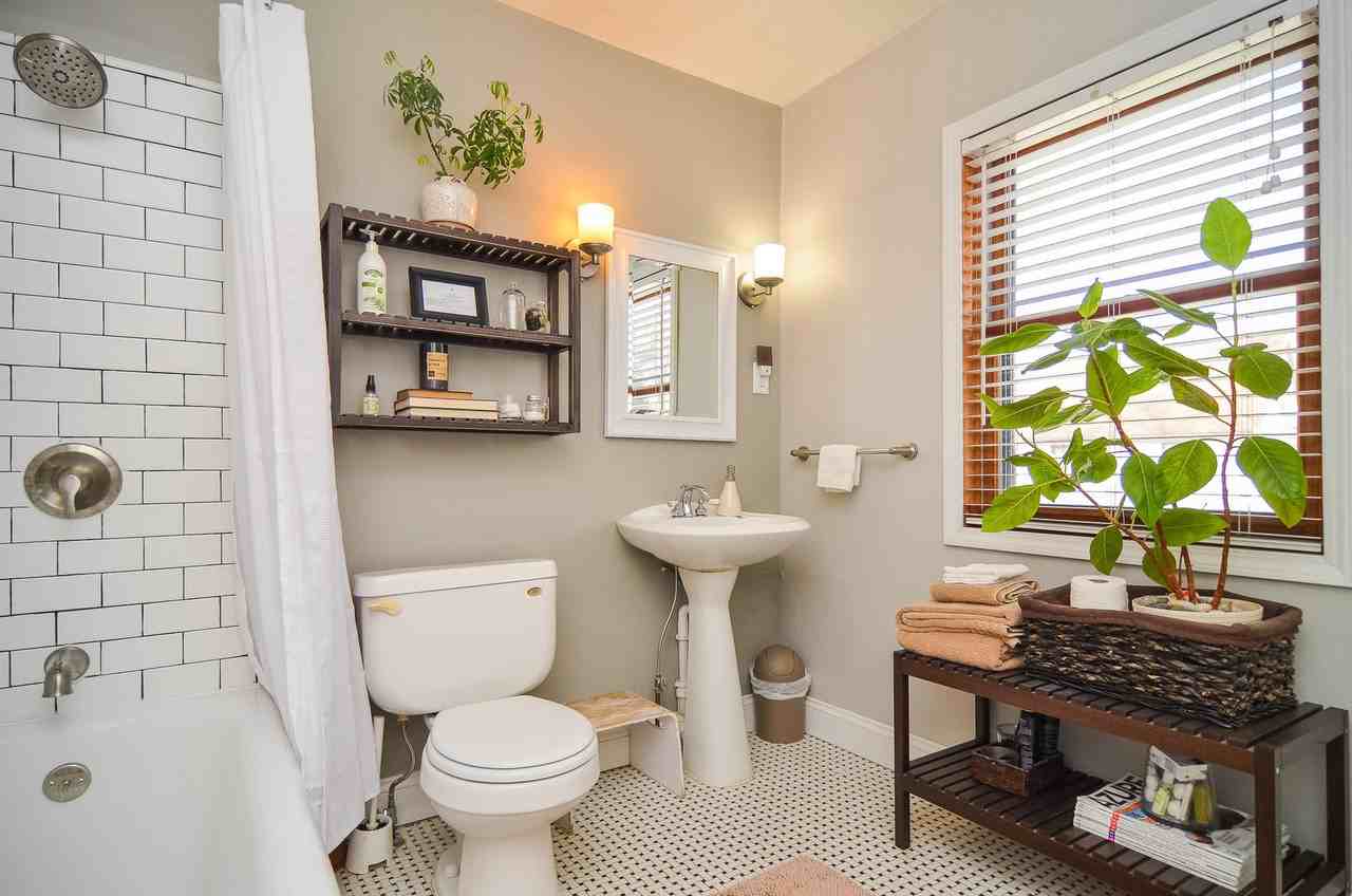 140 Fuller Ave Se - Photo 6 of 22