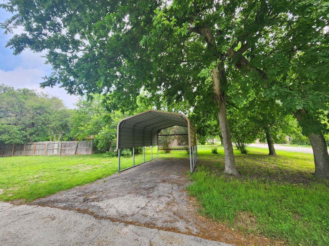 2100 Terminal Loop Rd - Photo 3 of 32