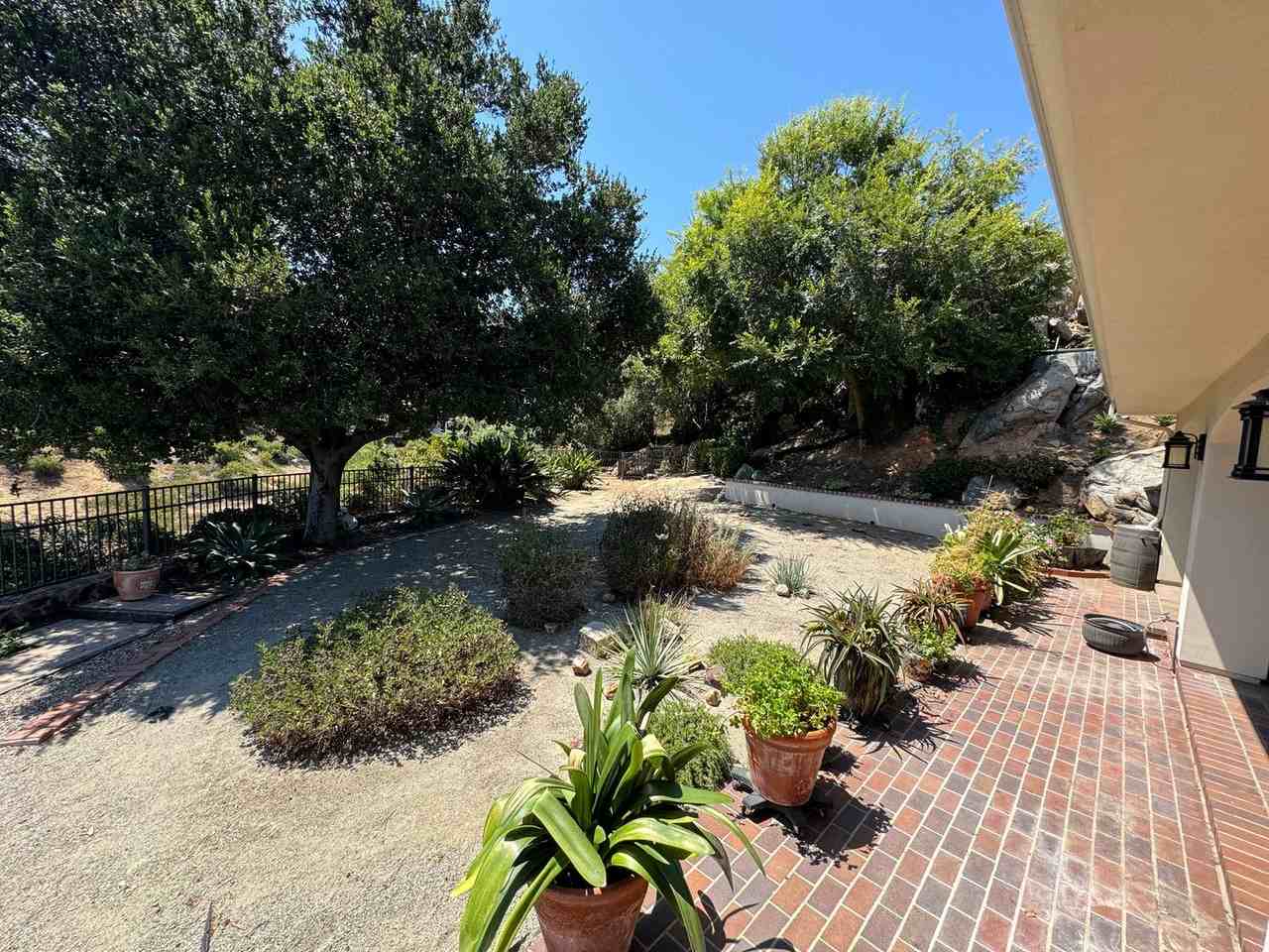 4884 Vista Arroyo - Photo 7 of 23