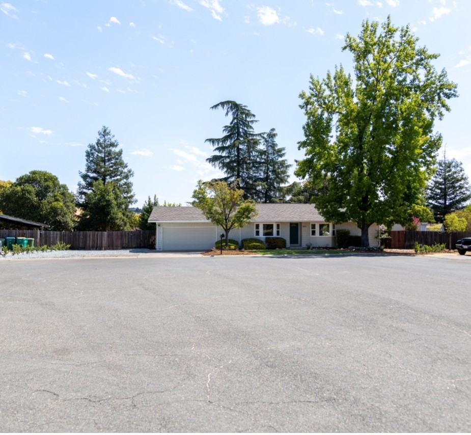 3803 Yellowstone Ct #NA - Photo 2 of 40