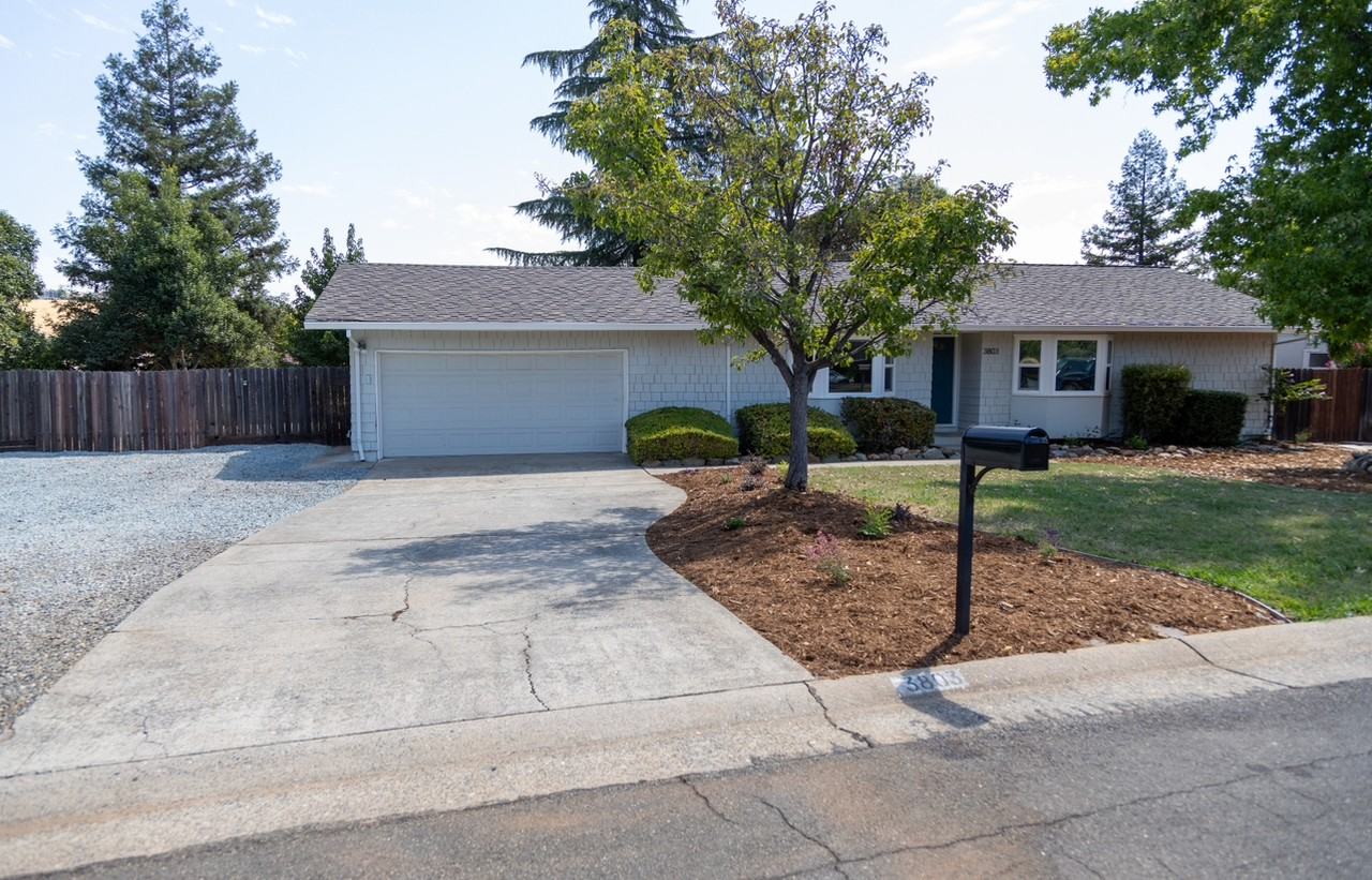3803 Yellowstone Ct #NA - Photo 4 of 40