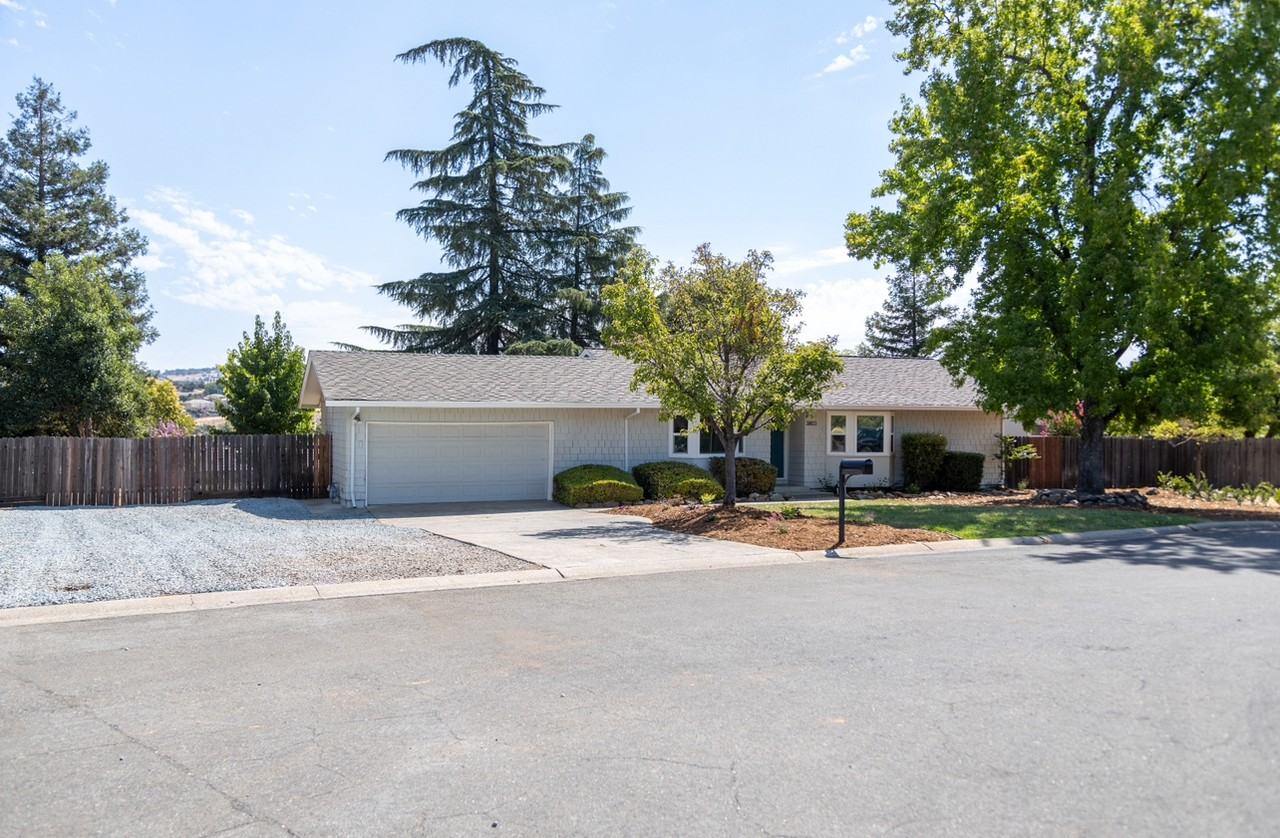 3803 Yellowstone Ct #NA - Photo 6 of 40