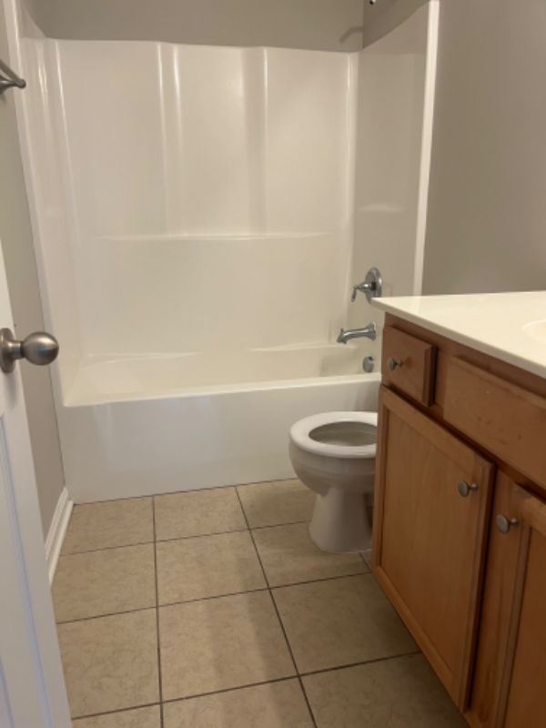 138 Cambridge Dr #E2 - Photo 6 of 20