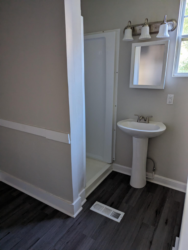 1817 Columbia St - Photo 6 of 7