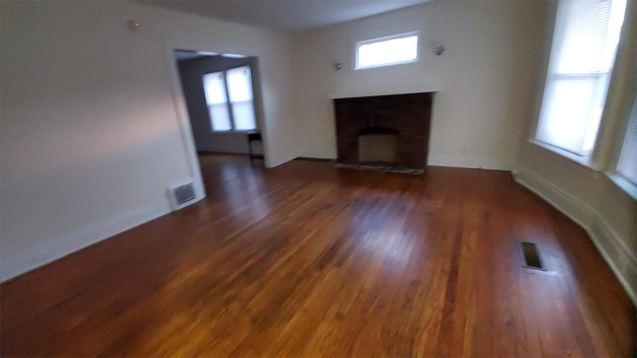206 Hall Ave. 1st Floor Unit - Photo 3 of 16