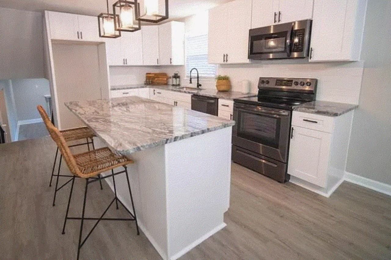 1024 E Lakeview Ave - Photo 2 of 25