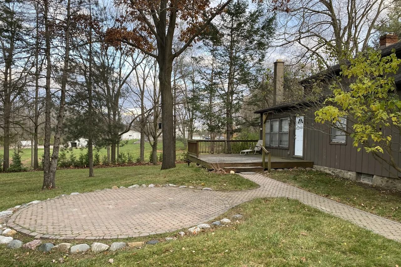 1730 Mooreville Rd - Photo 2 of 11