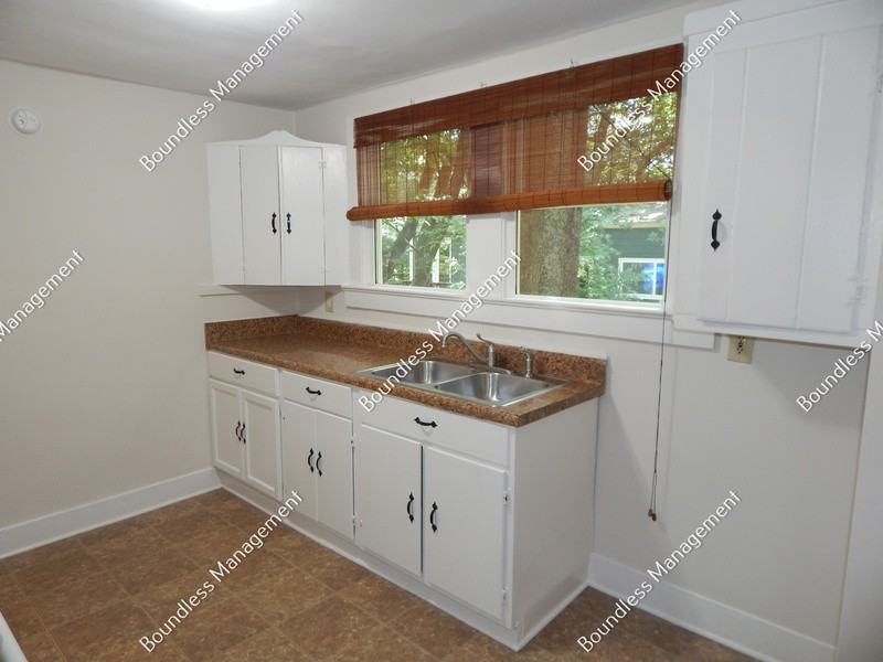 624 Waldo St Se - Photo 6 of 15