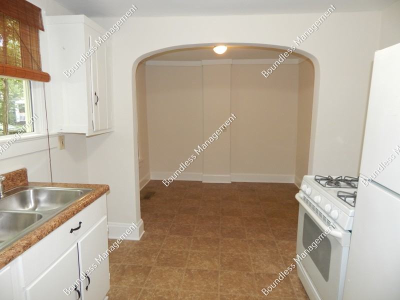 624 Waldo St Se - Photo 7 of 15