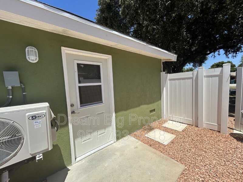 6681 La Jolla Dr - Photo 3 of 15