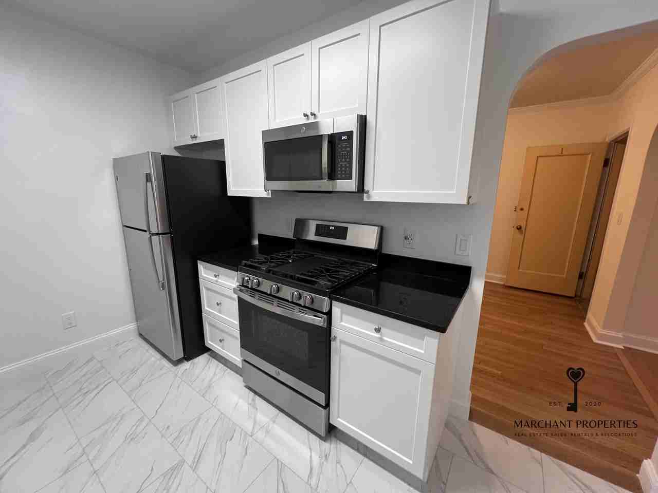 98 Sewall Ave #1 - Photo 4 of 31