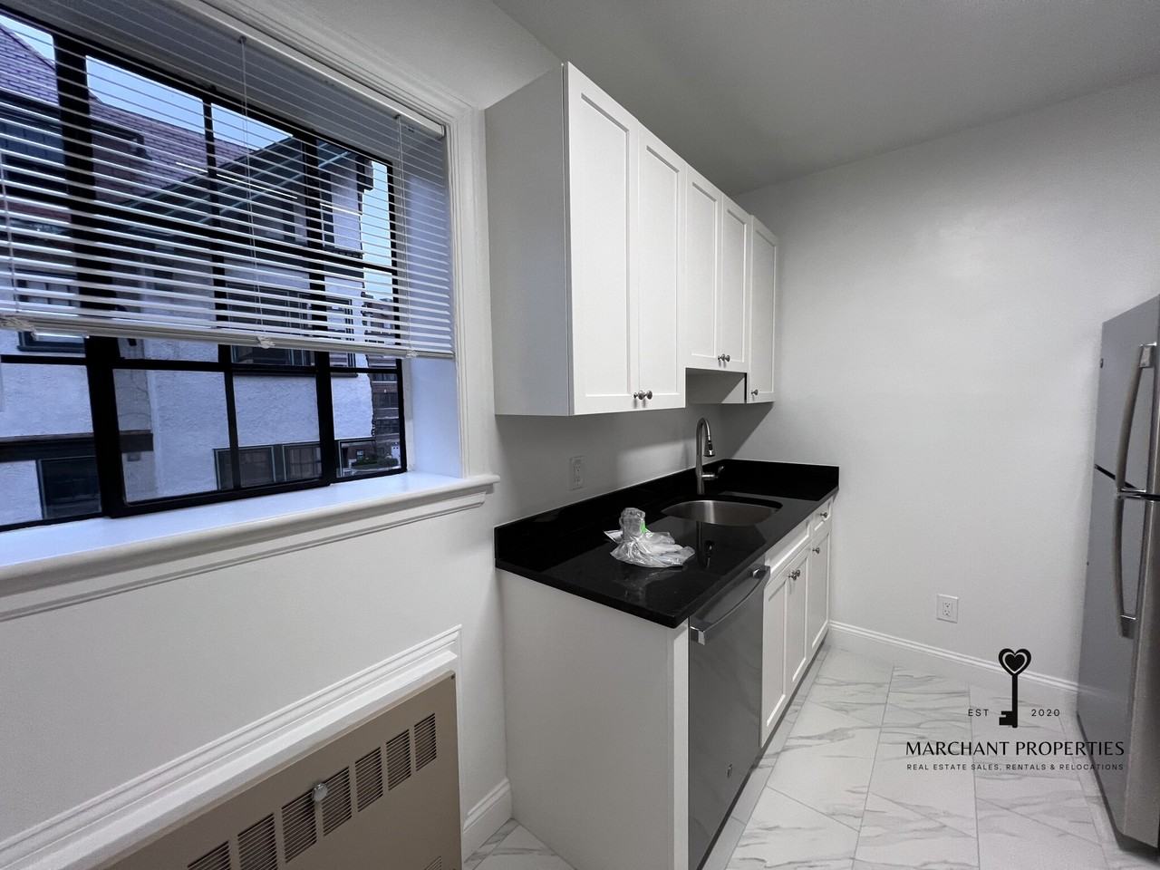 98 Sewall Ave #1 - Photo 6 of 31