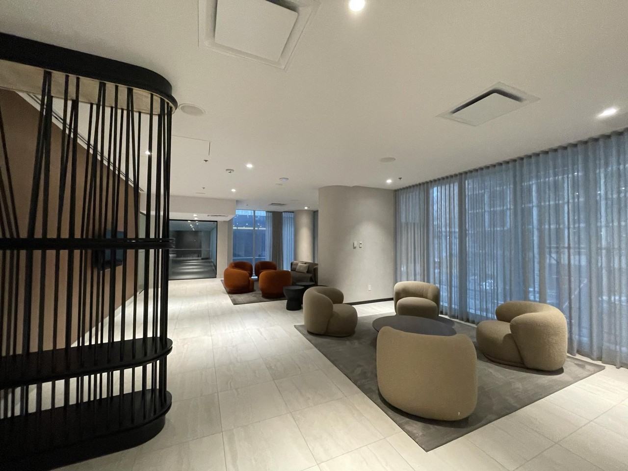 1205 Rue du Square-Phillips #2703 - Photo 7 of 29