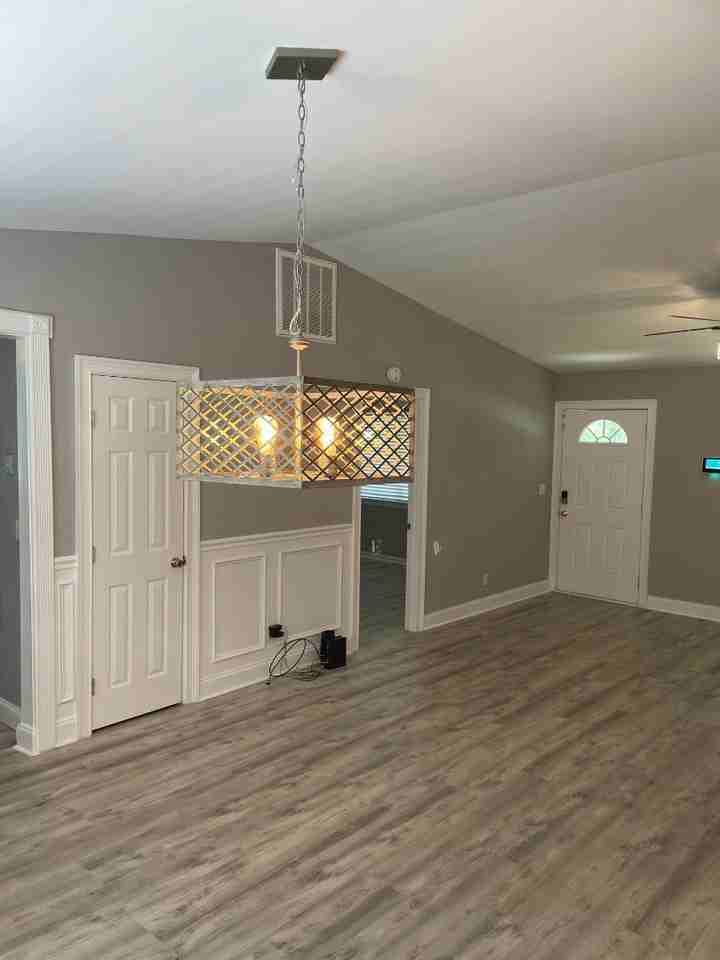 134 Heather Dr - Photo 3 of 10