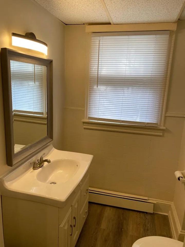 314 Laury St - Photo 7 of 11