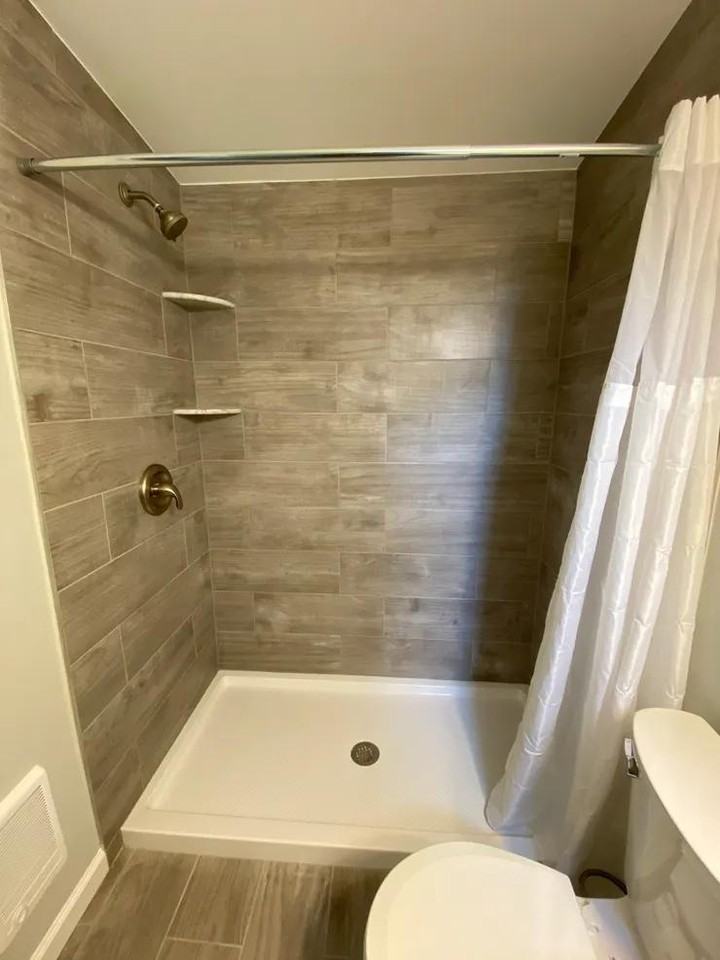 528 Selfridge St - Photo 6 of 11