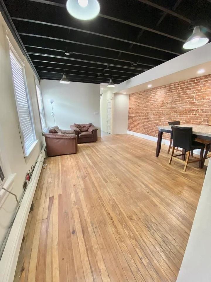 610 E Morton Street - Photo 3 of 11