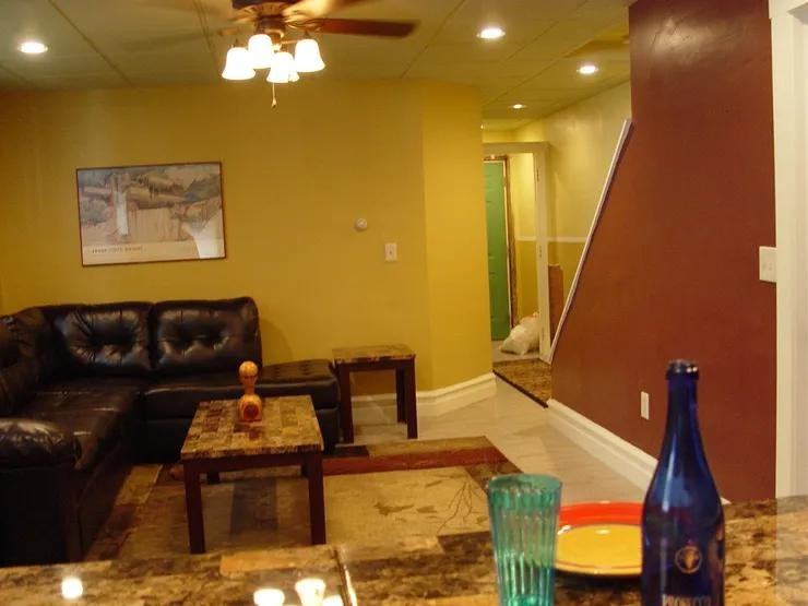 625 E Morton St - Photo 7 of 11