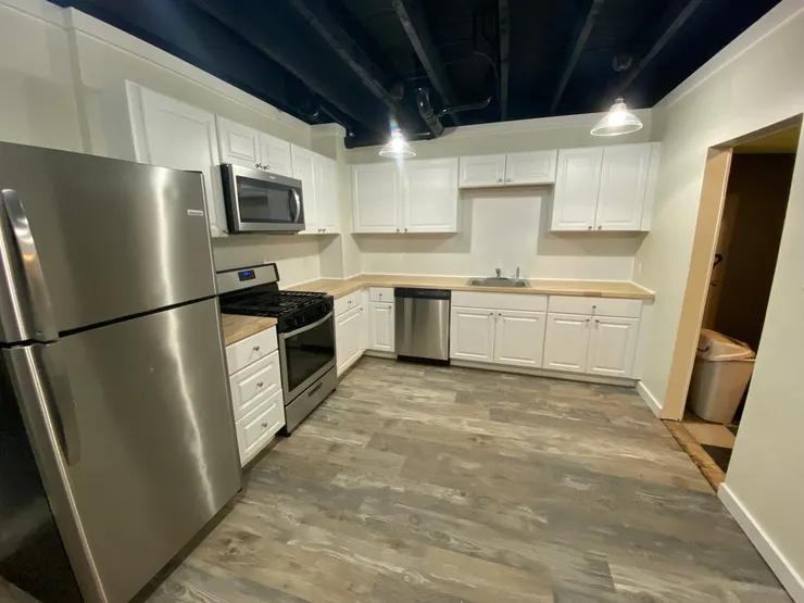 627 E Morton St - Photo 4 of 11