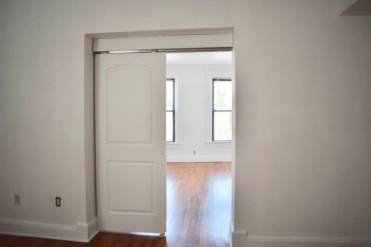 1104 1/2 N High St - Photo 6 of 21