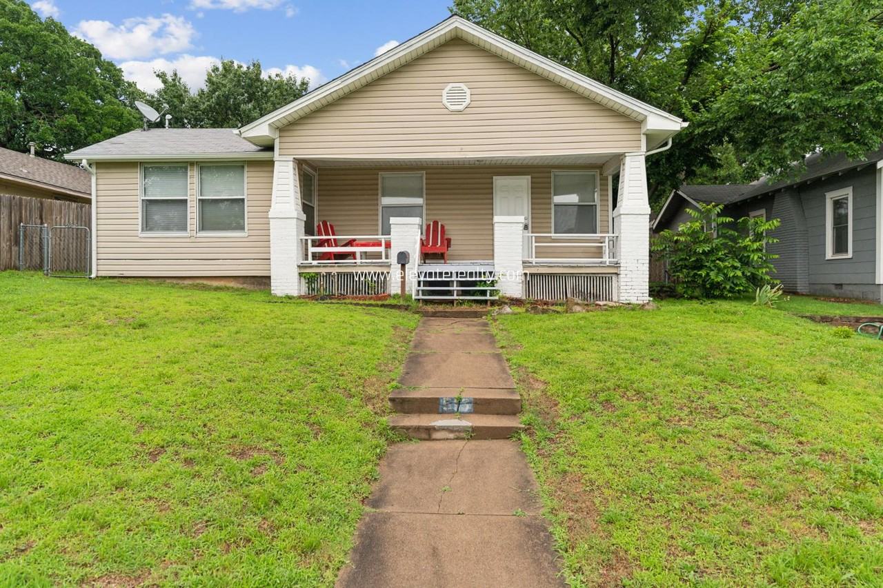 513 N Main St - Photo 2 of 21