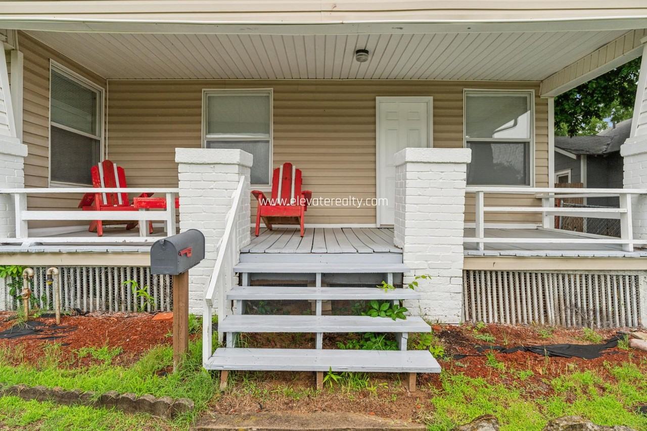 513 N Main St - Photo 3 of 21