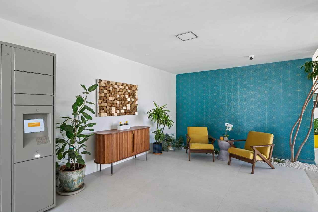 The Pearl Mar Vista - Photo 2 of 35