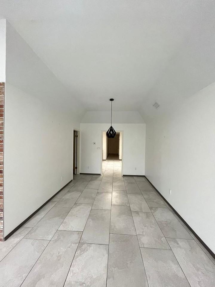 2115 3rd Street - Photo 2 of 21