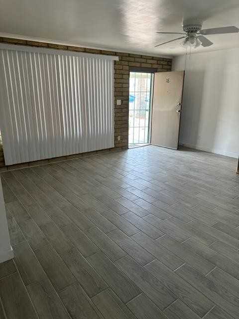 Tropicana - Photo 2 of 10