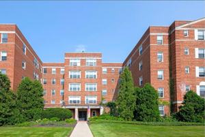 featured image of 18675 Parkland Dr