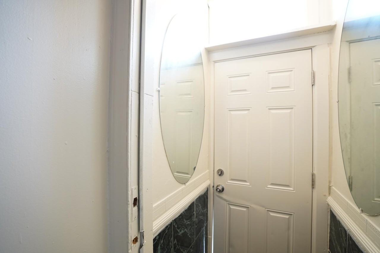 2133 Division Street - Photo 7 of 20