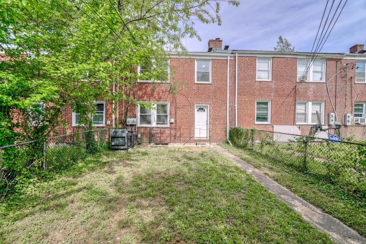 5606 Midwood Ave. - Photo 2 of 10