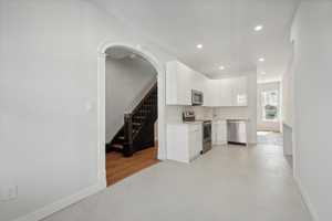 featured image of 647 N 33rd St