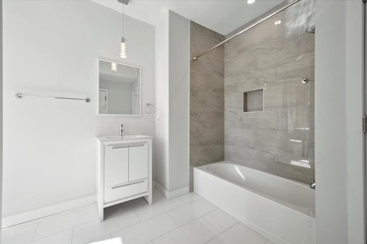 647 N 33rd St - Photo 7 of 10