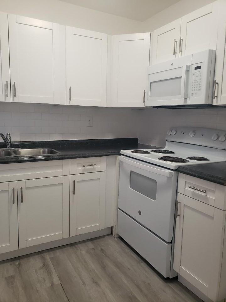 Relax Away Apts - Photo 2 of 3