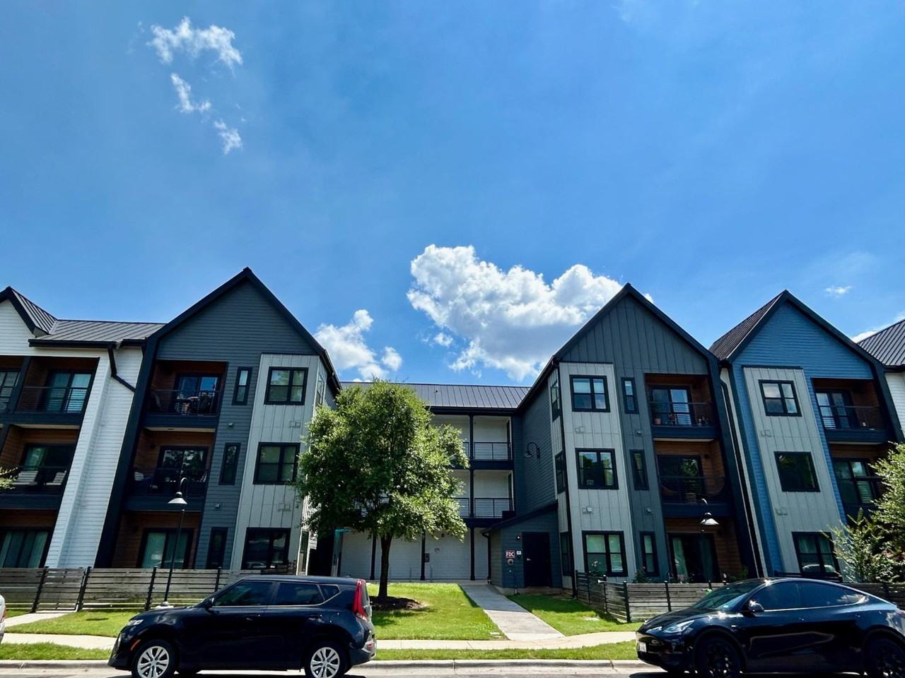 3101 Govalle Ave - Photo 2 of 7