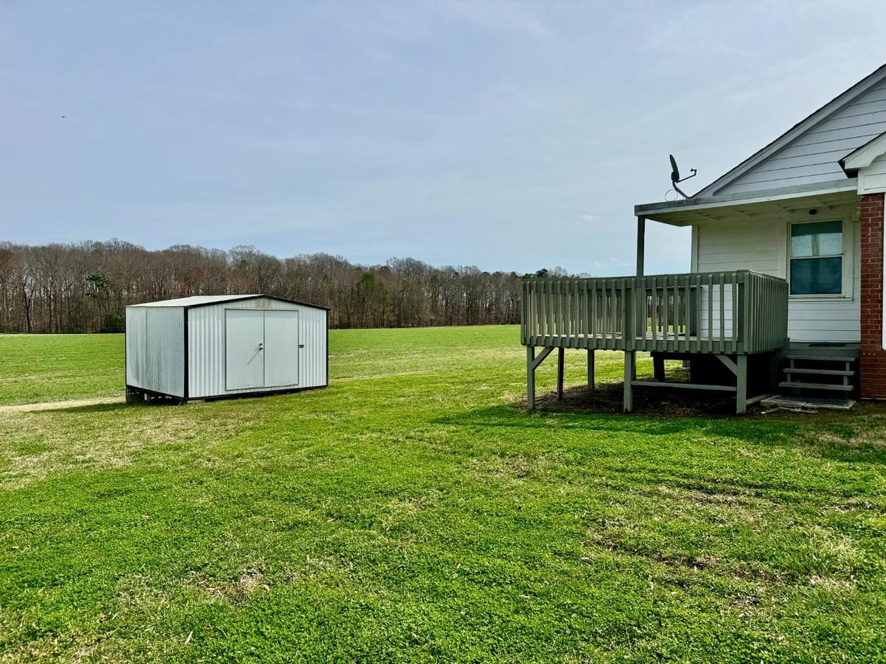 7208 Oak Spring Rd - Photo 2 of 6