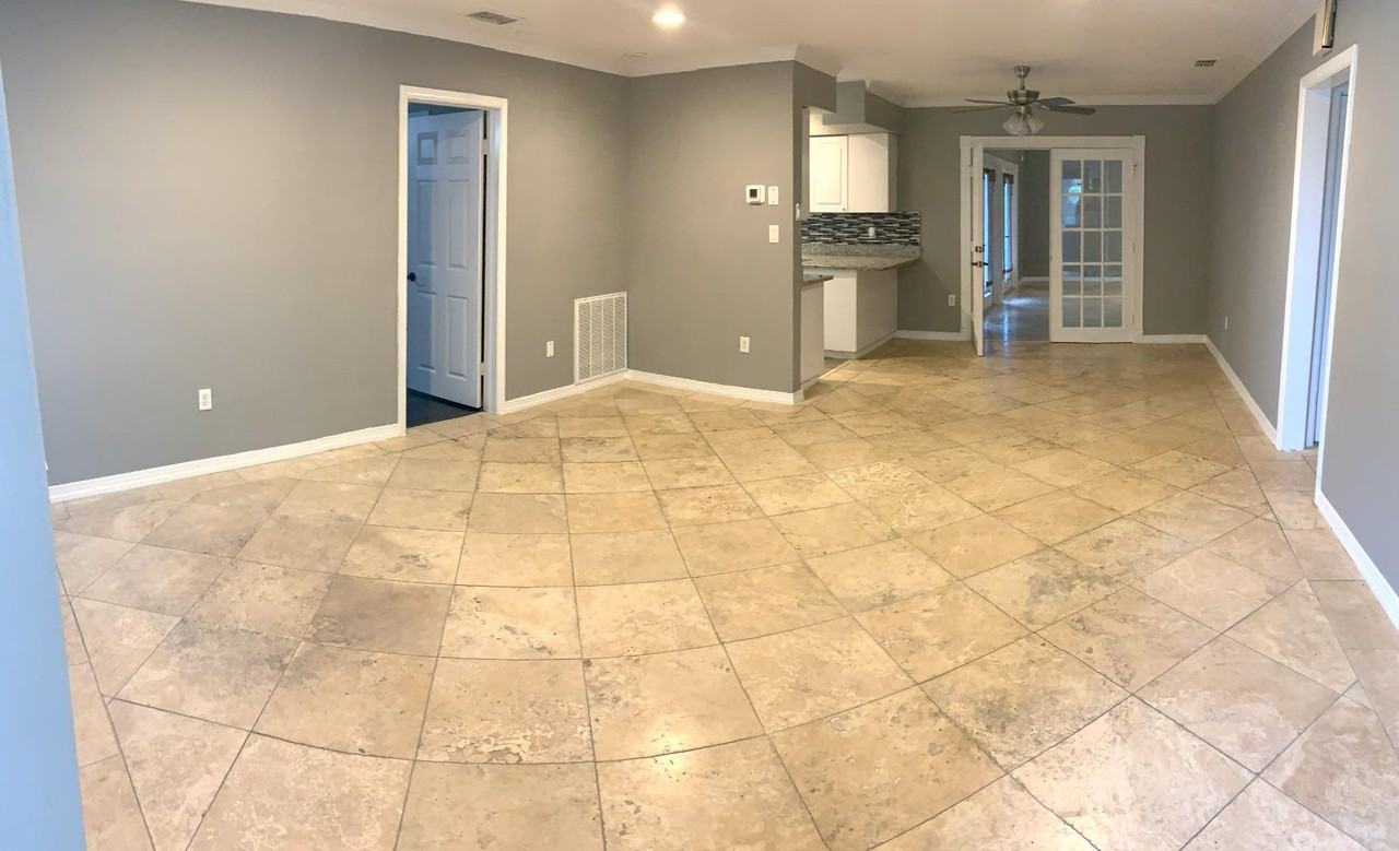 1401 Silverstone Ave - Photo 3 of 48