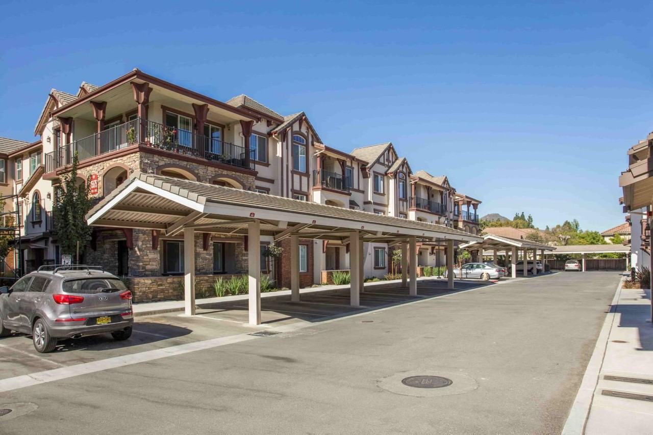 Diamond Creek Condo B-Brookstone - Photo 3 of 40