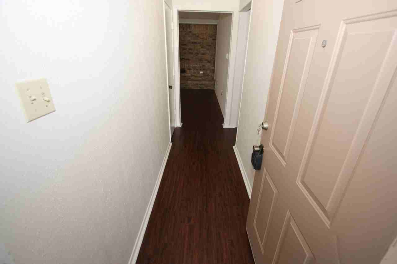 6620 Redbud Dr - Photo 3 of 32