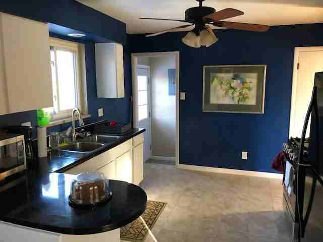 Crestline House - Photo 2 of 8