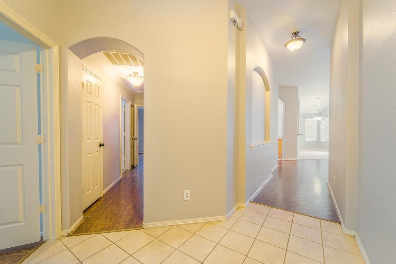 830 Levi Bend - Photo 3 of 47