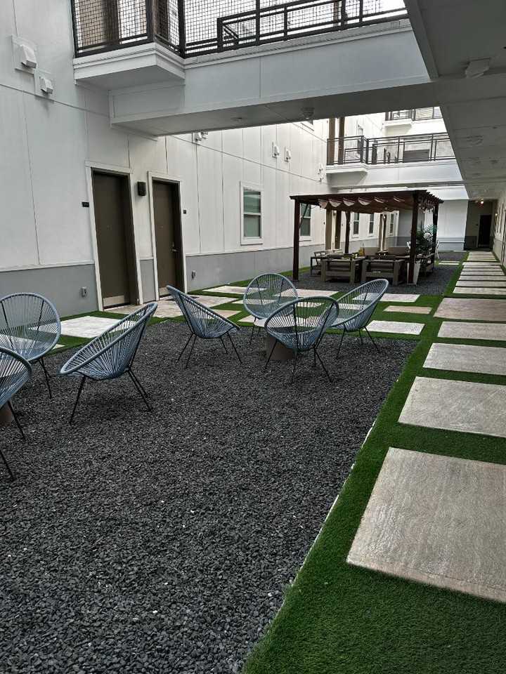 1100 Peters Street - Photo 6 of 31