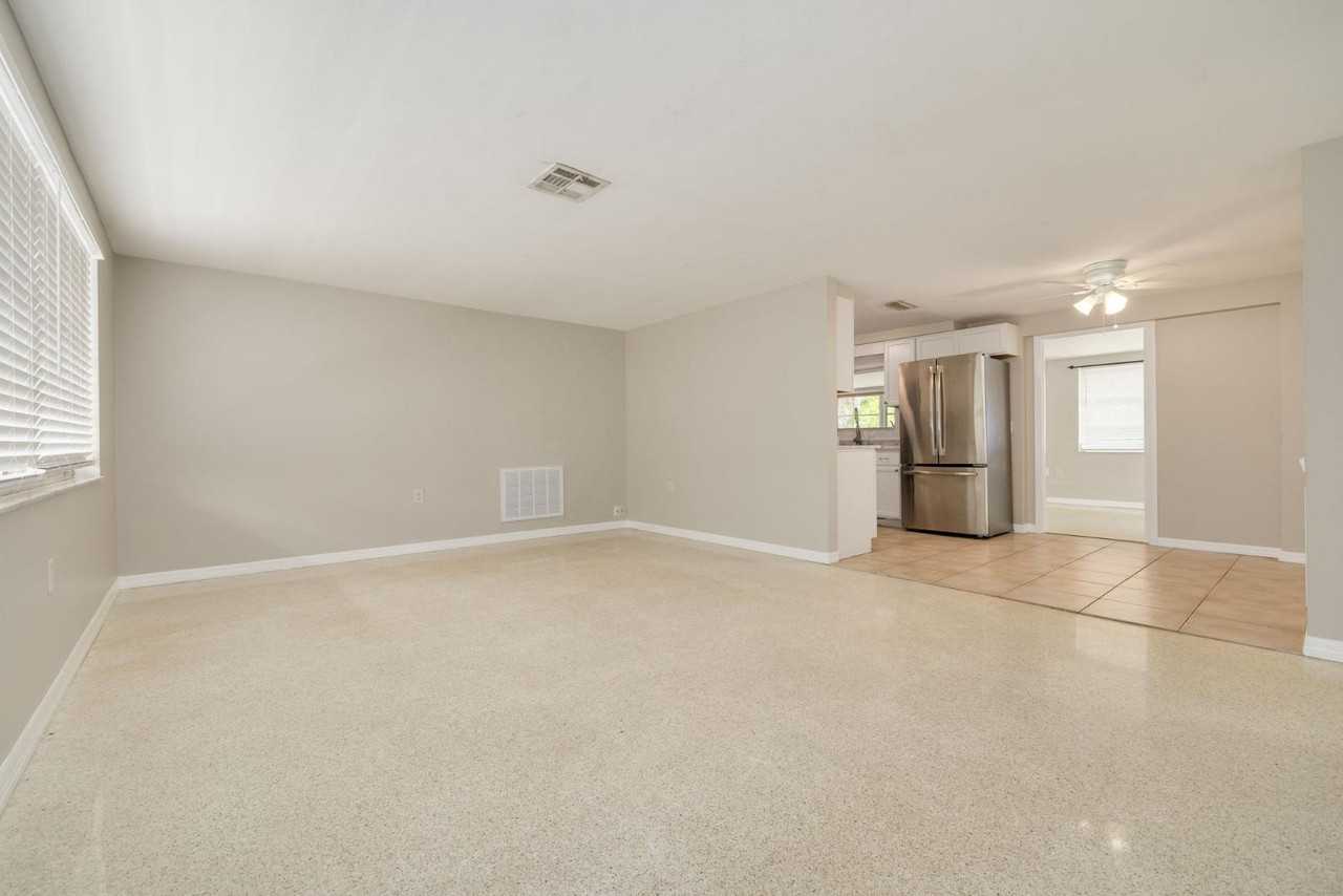 3304 Blue Bird Dr - Photo 3 of 20
